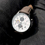 ساعت ای وی ایت مدل AV-4011-0B